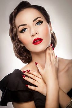 Maquillage Pin Up, Makeup Naturel, 50s Makeup, Wedding Makeup Vintage, Idda Van Munster, Vintage Makeup Looks, Wedding Hairstyles And Makeup, Retro Makeup, Red Lip Makeup