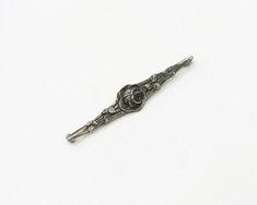 925 Sterling Silver - Vintage Antique Oxidized Floral Vine Brooch Pin - BP6824  925 Sterling Silver - Vintage Antique Oxidized Floral Vine Brooch Pin - BP6824  Jewelry Type:         Brooch Pin   Metal Type:            925 Silver   Metal Size:             3"  Stone Type:            N/A  Condition:              N/A  Jewelry Weight:     9.5 Grams   PLEASE NOTE: THIS ITEM IS PRE-OWNED. ALTHOUGH MOST ITEMS ARE IN VERY GOOD CONDITION, SOME MAY NEED CLEANING AND/OR MINOR REPAIRS. WE MAKE A VERY STRONG EFFORT TO UPLOAD CLEAR PICTURES. PLEASE INSPECT ALL PICTURES AND ASK ALL QUESTIONS YOU MAY HAVE PRIOR TO MAKING A PURCHASE. NOT ALL STONES ARE GENUINE, SOME ARE ENHANCED OR CREATED. Classic Silver Brooch, Ornate Antique Silver Brooches For Formal Occasions, Ornate Antique Silver Brooch For Formal Occasions, Antique Silver Ornate Brooch For Formal Occasions, Silver Victorian Ceremonial Brooches, Victorian Silver Brooches For Ceremonial Use, Victorian Silver Brooches For Ceremonial Occasions, Silver Victorian Brooches For Ceremonial Use, Antique Silver Brooches For Formal Occasions