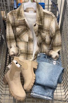 Shop Time And Tru Women's Short Sleeve … and other curated products on LTK, the easiest way to shop everything from your favorite creators. Walmart Outfits, Mode Inspo, Outfit Inspo Fall, Fall Fashion Outfits, Mom Outfits, Casual Fall Outfits, Winter Fashion Outfits