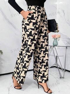 SHEIN Clasi Pantalones Casuales Sueltos De Pierna Recta Con Estampado | SHEIN USA Modest Casual Outfits, White Linen Pants, Printed Wide Leg Pants, Classy Dress Outfits, Stylish Work Outfits, Printed Pants, White Casual, Stunning Dresses, Womens Fashion Casual