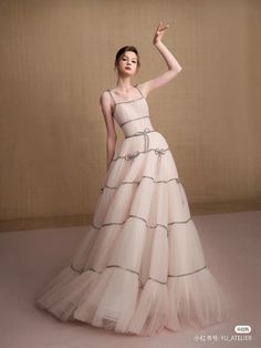 Korean Award Show Dresses, Beautiful Gown Designs, Corset Fashion Outfits, Award Show Dresses, Plain Wedding Dress, Haute Couture Wedding Dress, Fairytale Gown, Simple Wedding Gowns