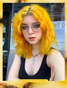 Yellow And Purple Hair, Hair Color Yellow, Yellow Hair Dye, Weird Haircuts, Lemon Hair, 2024 Moodboard, Cute Hair Colors