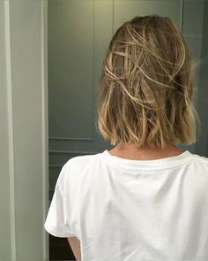 Blonde Balayage Bob, Short Brown Hair, Bob Haircut For Fine Hair, Honey Blonde Hair, Honey Hair, Short Hair Balayage, Haircuts Straight Hair, Blonde Bobs