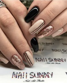 Bling Nail Ideas Acrylic, Trendy Nail Art Designs 2023 Winter, Nails Black And Beige, Bridesmaid Nails Black, Brown Black Gold Nails, Champagne And Black Nails, Black Gold Neutral Nails, Nee Years Nails, Black Golden Nails