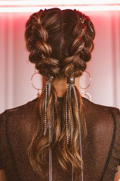 Easy Party Hairstyles, Coachella Hair, Braiding Your Own Hair, Penteado Cabelo Curto, Festival Hair, Skirt Maxi, Box Braids Hairstyles, Party Hairstyles, Short Curly Hair