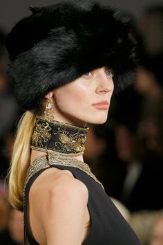 From Russia with Hat!  Russian #Hat #Trend for Fall Winter 2013 #NYFW #Trends  Ralph Lauren Fall Winter 2013  New York #Fashion Week.  Feb 19th, 2013  4:56 P.M. GMT Ralph Lauren Fall, Ralph Lauren Style, Russian Fashion, Selling Clothes, Ralph Lauren Home, Fashion Shows, Dali