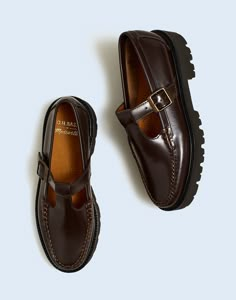 Our collab with iconic footwear company G.H.BASS is a reimagination of the classic styles and premium materials they're known for. Crafted of box leather, these Mary Jane loafers have a tumbled collar, adjustable buckle strap and durable lug sole. Weejuns Loafers, Mary Jane Loafers, Work Shoes Women, 2024 Style, Shoe Inspo, Oui Oui, Big Girl, Fall Shoes, Pretty Shoes