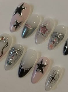 Corset Nails, Uñas Aesthetic, Fake Nails Designs, Punk Nails, 2024 Nails, Grunge Nails, Blush Nails, Pretty Gel Nails, Y2k Nails