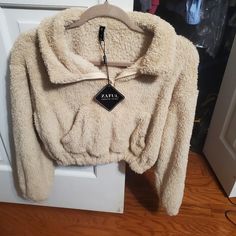 Nwt Super Cozy Never Worn. Almost Everything I Sell I Do A 2 For $25 Deal So Select One More Item To Take Advantage Of The Sale Beige Fleece Tops For Fall, Cozy Tops With Pockets For Cold Weather, Beige Fleece Top For Winter, Beige Fleece Winter Top, Beige Fleece Tops For Winter, Cream Sweatshirt With Pockets For Fall, Cream Long Sleeve Sweatshirt With Pockets, Cozy Crew Neck Fleece Jacket For Fall, Winter Beige Fleece Top