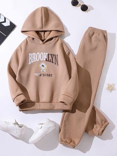 Khaki Casual Collar Long Sleeve  Letter  Embellished Slight Stretch  Girls Clothing Old Outfits, Diy Vetement, Stylish Hoodies, Cute Dress Outfits, Lined Hoodie, Hoodie And Sweatpants, Hoodie Set, Easy Trendy Outfits