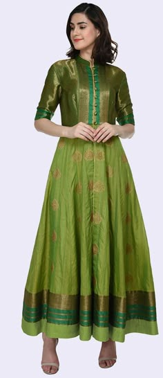 Silk Kurti Designs, Long Gown Design, Sari Dress, Saree Gown, Long Gown Dress, Long Dress Design, Indian Gowns Dresses, Indian Bridal Wear, Kurti Designs Party Wear