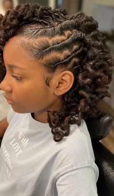 Loc Flat Twist Style, Flat Twist Loc Styles, Dreadlocks Girl, Twist Hairstyle, Natural Locs, Flat Twists