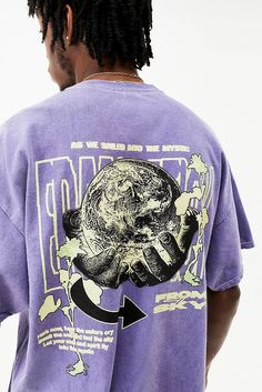 Graphic Tee Outfit Men, Purple Graphic Tee, Urban Shirt, Tee Shirt Fashion, Streetwear Shirts, Space Shirts