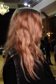 strawberry blonde Rose Gold Blonde, Rose Blonde, Strawberry Blonde Hair Color, Runway Hair, Rose Gold Hair, Color Pastel