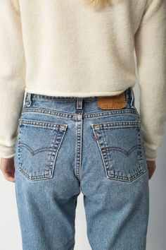 Everyone loves a good pair of vintage Levi's. - 100% Cotton - Zipper fly - Made in the USA - Note: Raw hem Levi’s Vintage Jeans, Levi Outfits Women, Levi Outfits, Vintage Levis Outfit, Levis Outfit, Vintage Levis Jeans, Denim Outerwear, Levis Women, Levi's Jeans