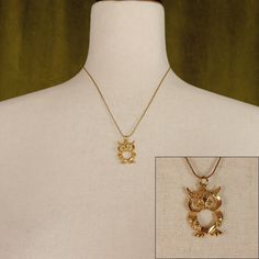 "Give a hoot! This classic 70s vintage owl pendant makes a great gift (for yourself or the hippie vintage lover in your life). Perfect for layering. Gold tone serpentine chain measures about 18\" and fastens with a secure spring ring clasp. Dainty cutout owl pendant is approx. 1\" high x 0.75\" wide. Excellent, near new condition. Message me if I can provide additional info to help with your purchase decision! 🐅 NOTE: I have carefully looked over everything you see in the shop, and have pointed Owl Pendant Necklace, Delicate Feminine, Boho Cottagecore, Owl Pendant, Vintage Owl, 70s Vintage, Vintage Lover, Stocking Stuffer, Spring Rings