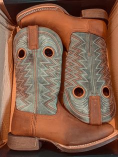 Cute Womens Boots, Country Boots Aesthetic, Country Boots Women, Country Girl Boots, Cow Girl Boots, Cowgirl Boots Square Toed, Cute Cowgirl Boots, Square Toe Cowboy Boots, Country Shoes