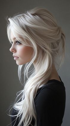 Hair Color Platinum Blonde, Hair Color Platinum, Platinum Blonde Hair Color Ideas, Stylish Hair Colors, Hair Ext, Blonde Platinum, Pixie Haircut Styles, Platinum Blonde Hair Color, Roll Hairstyle