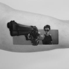 Beautiful detailed tattoo of Trinity from The Matrix. "Dodge this." Matrix Dodge, The Matrix Trinity, Matrix Trinity, Trinity Tattoo, Carrie Anne Moss, Rabbit Book, Black White Tattoos, Detailed Tattoo