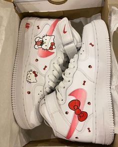 Sanrio Jordans, Hello Litty Outfits, Hello Kitty Outfit Ideas, Kuromi Shoes, Hello Kitty Merch, Hello Kitty Sneakers, Hello Kitty Products, Nike Blazer Outfit, Hello Kitty Stuff