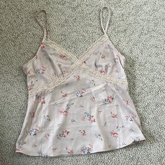 Forever 21 Pink Floral Tank With Nearly Open Back With Buttons And Side Zipper Thrifting Ideas, Mermaid Tank Top, White Lace Tank Top, Kira Kosarin, Lace Trim Tank Top, White Halter Top, Sleeveless Knit Top, Spaghetti Strap Tank Top, Forever21 Tops