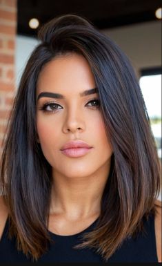 Long Edgy Bob, Razor Cut Hairstyles, Bob Lung, Razor Cuts, Razor Cut Hair, Cut Hairstyles, Layered Bobs, Hair Curls, Wavy Bob