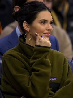 Kendall Jenner Patagonia, Kendall Harry, Kenny Jenner, Robert Kardashian Jr, Swept Back Hair, Patagonia Snap T, Robert Kardashian, Kim K Style, Kendall Style