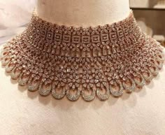 Indian Wedding Jewelry Sets, Bridal Jewelery, Bridal Jewellery Design, Fashion Vibes, Jewelry Set Design, Fancy Jewellery Designs