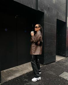 Dark Spring, Fotos Aesthetic, Oufits Casual, Copenhagen Fashion, Style Dark, Looks Street Style, Influencers Fashion, Outfit Look, Mode Inspo