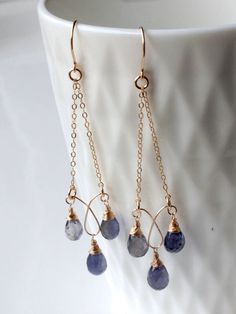 Gemstone Statement Earrings, Earring Jewelry Ideas, Gemstone Dangle Earrings, Handmade Elegant Earrings, Wired Earrings Diy, Diy Dangle Earrings, Briolette Earrings, Boho Drop Earrings, Stone Bead Jewelry