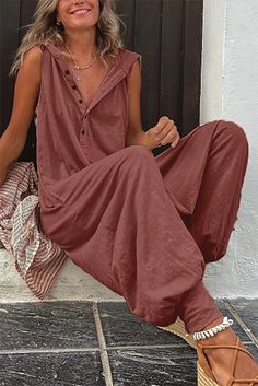 Mujer Mono Botón Color sólido Con Capucha Ropa de calle Diario Vacaciones Ajuste regular Sin Mangas Amarillo Morado Beige S M L Verano 2023 - MXN $440 Baggy Jumpsuit, Beach Rompers, Loose Jumpsuit, Summer Streetwear, Jeans Cargo, Jumpsuit Summer, Womens Playsuits, Red Jumpsuit, Jairzinho