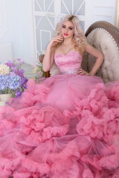 Sweetheart strapless long train pink layered dress Pink Layered Dress, Mermaid Ballgown, Pink Princess Dresses, Royal Blue Homecoming Dresses, Ballgown Dresses, Pink Gif, Brides Wedding Dresses, Pink Princess Dress, Fancy Lehenga