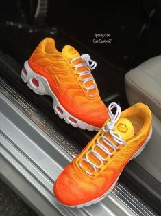 Nike Shoes Orange, Update Closet, Sneaker Wishlist, Angel Shoes, Tennis Nike, Nike Gym Shoes, Vapormax Nike, Platform Tennis Shoes, Slip On Tennis Shoes