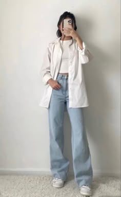 Light Wash Jeans Outfit, Light Jeans Outfit, Wash Jeans Outfit, Korean Casual Outfits, Everyday Fashion Outfits, Quick Outfits