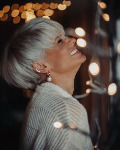 Anzeige | Hi december, you’re the last one, so be a good one✨ ✖️Die Weihnachtszeit steht vor der Tür, es werden fleißig Plätzchen gebacken,… | Instagram Hi December, Short Hair Dont Care, Cute Hairstyles For Short Hair, Short Pixie, Undercut, Pixie Haircut, Last One, Pixie Cut