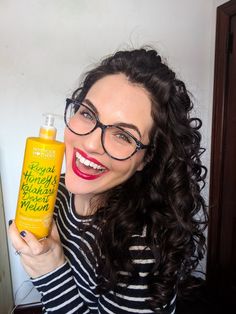 10 Common Curly Habits that are Ruining Your Curls Kalahari Desert, Hair Mistakes, Curly Hair Photos, Hair Masque, The Last Drop, Curly Girl Method, Twist Outs, Beautiful Curls