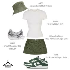 NMESTYLES on Instagram: “mini cargo skirts all summer 😍 follow @nmestyles for more daily fashion and shop our looks in our ‘june links highlight’! #nmestyles…” Cargo Skirts, 2000s Fashion Trends, Fasion Outfits, Cute Lazy Day Outfits, Miniskirt Outfits, Tomboy Style Outfits, Popular Outfits, Cargo Skirt