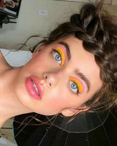 Makeup Hooded Eyes, Hippie Makeup, Makeup Pinterest, 80s Makeup, Eye Makeup Looks, Retro Makeup, Beauty Make-up, Make Up Looks