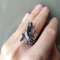 Lizard Adjustable ring sterling silver 925 Reptile band ring unusual summer jewelry Ring Women and men delicate everyday jewelry FREE shipping Worldwide. (tracked) RING: Sterling silver 925 Weight: 6 grams The rings are adjustable, but for sizes US 7 - US 9 Shipping time: Europe 3 weeks. USA and other countries 3 weeks I don`t accept returns and exchanges. Request a cancellation within: 1 hour of purchase. FREE SHIPPING! We make the jewelry of Sterling silver 925, which has very high quality. Bu Animal Wrap Rings, Feminine Jewelry, Silver Wrap Ring, Unusual Rings, Goth Jewelry, Sterling Jewelry, Royal Jewelry, Fall Jewelry, Small Rings