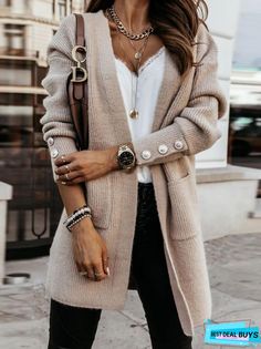 Plain Sweaters, Beige Vest, Types Of Coats, Cardigan Casual, Winter Vest, Mode Casual, Winter Cardigan, Pocket Cardigan, Button Cardigan