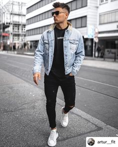 Casual Outfits Street Style, Street Style Jeans, Knowing Yourself, Fashion Casual Outfits, Jeans Street Style, Men Street Fashion, Mens Fashion Jeans, Fall Outfits Men