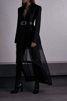 Fancy Female Outfits, The Godmother, Jo Wilson, Woman Suit Fashion, Black Suit, Edgy Outfits, Dark Fashion, Suit Fashion