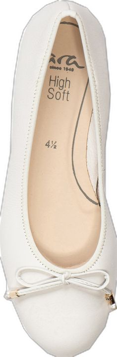 Fitted White Ballet Flats, Elegant Slip-on Ballet Flats With Arch Support, Elegant Ballet Flats With Arch Support, Elegant White Ballet Flats For Work, Elegant White Ballet Flats With Removable Insole, Elegant Fitted Ballet Flats With Removable Insole, Elegant Closed Toe Flats With Arch Support, Elegant Formal Flats With Arch Support, Ballet Flat