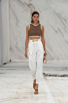 Spring Outfits 2022 Trends, Outfit Ideas For Spring, Trendy Outfit Ideas, Spring Outfits 2022, 2022 Trends, Milano Fashion Week, Spring Summer 2022, Trendy Outfit, Outfits 2022