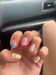 Utah Girl Nails, Coral Reef Nails, Short Hawaii Nails, Every Nail Different Design, Beach Nails Short, Starfish Nails, Teen Nails, Beachy Nails, Broken Nails