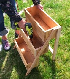 Ana White | Build a $10 Cedar Tiered Flower Planter or Herb Garden | Free and Easy DIY Project and Furniture Plans Balcon Mic, Apartment Balcony Garden, Tiered Planter, نباتات منزلية, Diy Planter Box, Pergola Patio, Diy Planters, Garden Boxes, Flower Planters