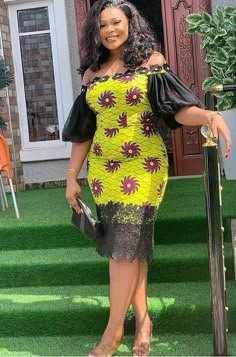 The dress was made with a good farbic.  Free shippping Midi Length Patchwork Dress For Party, Ankara Long Gown Styles, Styles Ankara, African Print Dress Ankara, African Dresses For Kids, Afrikaanse Mode, Short African Dresses, African Dresses Modern, Short Dress Styles