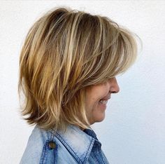 Thick Hair Hairstyles, Hair Styles Medium, Medium Layered Hair, Medium Layered, Short Sassy Hair, Bob Hairstyles For Fine Hair, Hair Affair