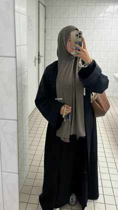 Modest Hijabi Outfits, Modest Outfit Ideas, Hijabi Aesthetic