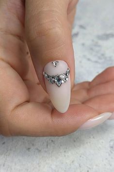 Long Nail Shapes, Wedding Nails Inspiration, Crystal Placement, Diy Rhinestone Nails, Nail Model, Sophisticated Nails, Uñas Ideas, Bling Nail Art, Ideas Uñas